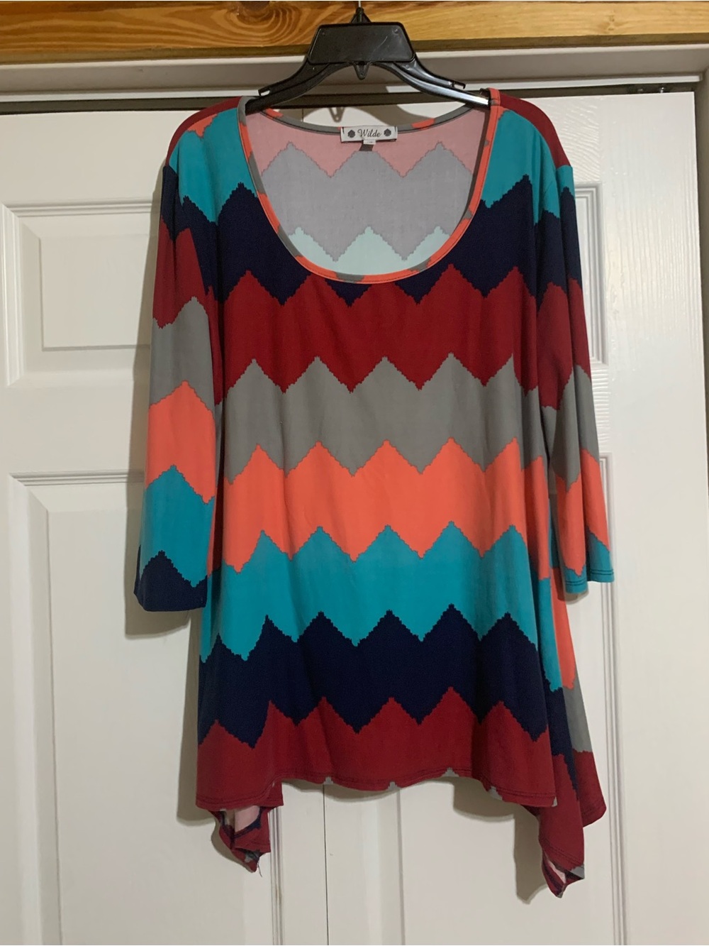 Wilde Zigzag Scoop Neck Tunic in Teal, Coral & Navy